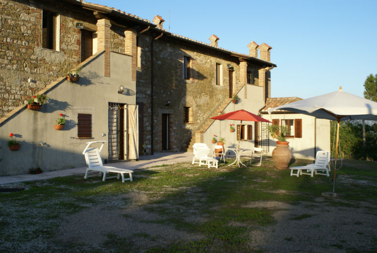 estconombrelloni